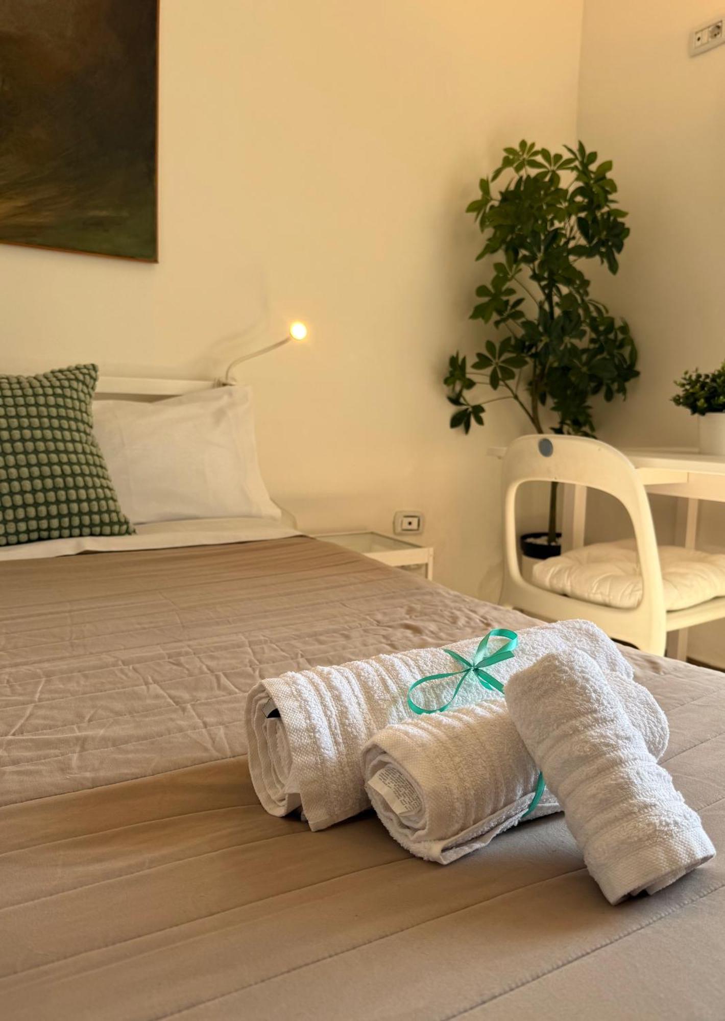 Loft Corso Trieste Free Parking & Kitchen Бари Экстерьер фото